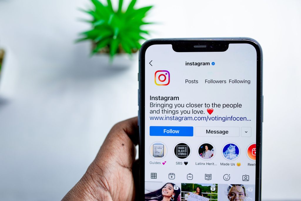 I have 1.1m Followers but finding it hard to convert followers into customers – instagram